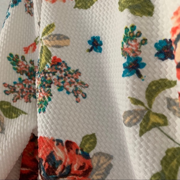 Love Tree White Floral Bomber Jacket - Picture 4 of 4